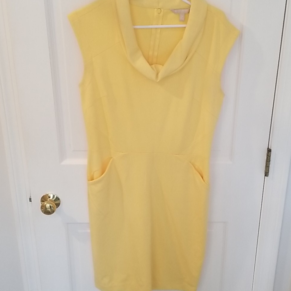 Lemon sleeveless dress